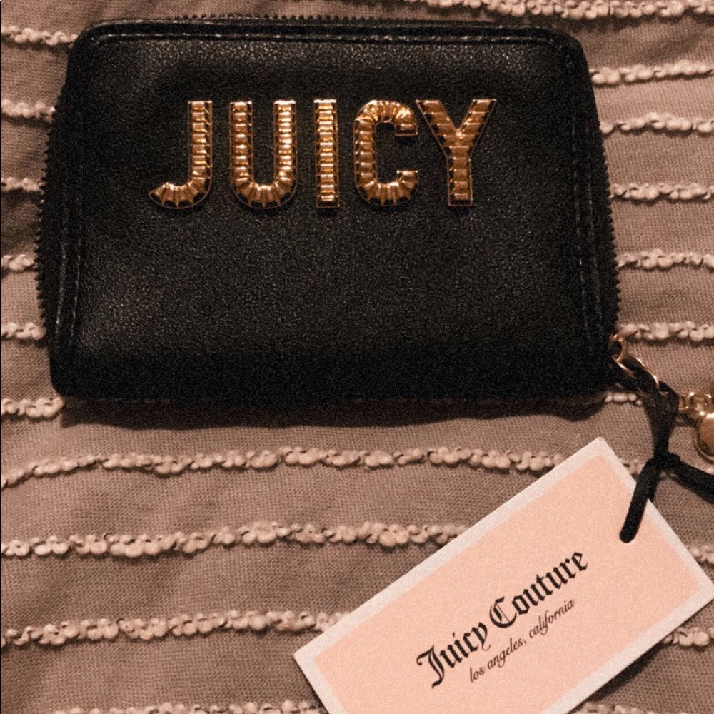 Black juicy couture zip wallet(new with tags)